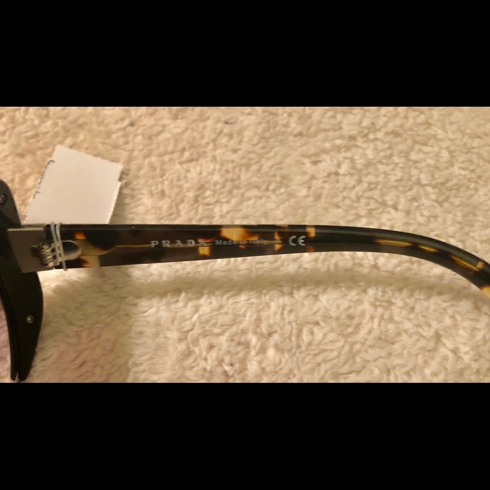Prada rectangular sunglasses - Picture 6 of 10